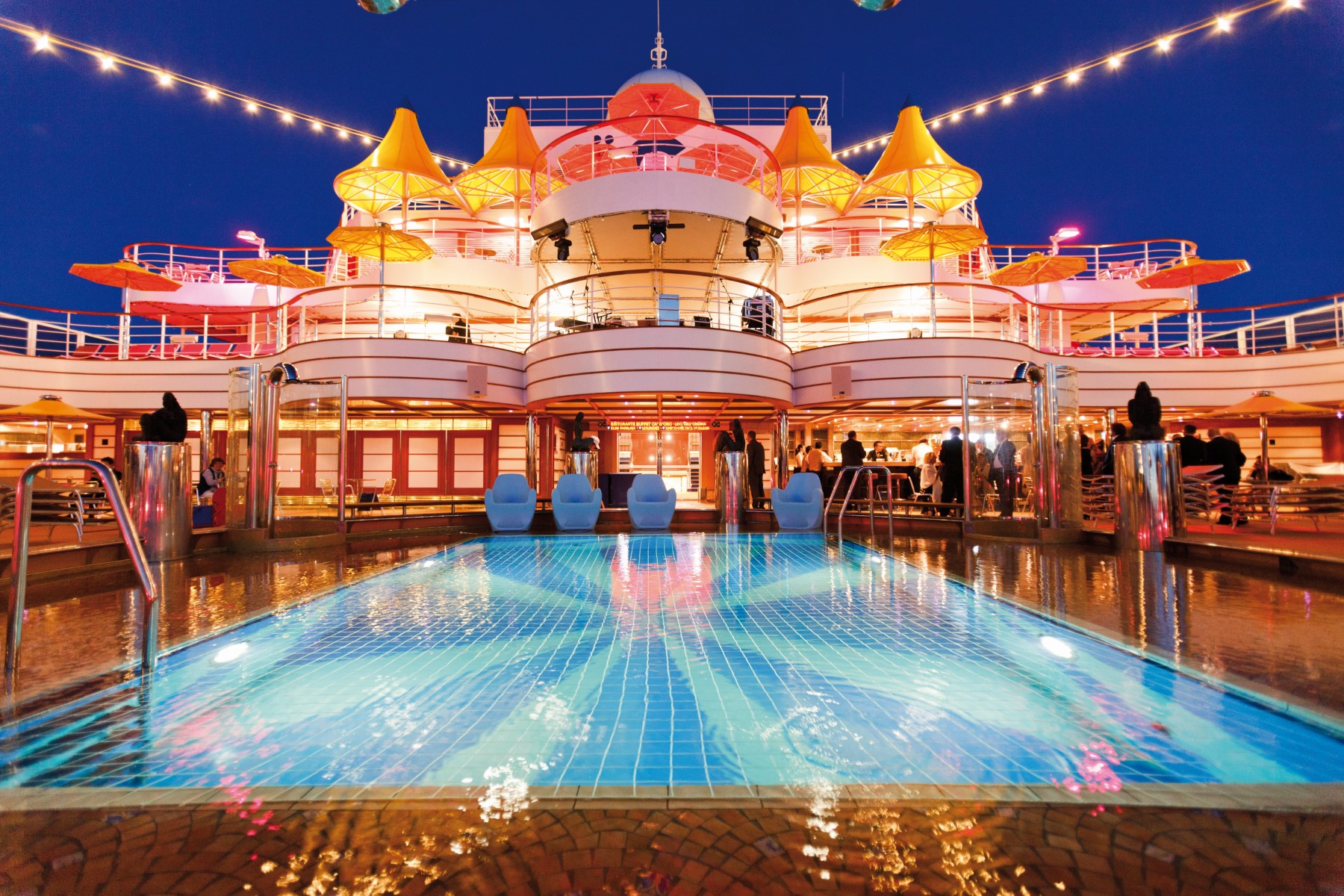 MyCruise Costa-Cruises Favolosa Offentlige-arealer Pool-spa2